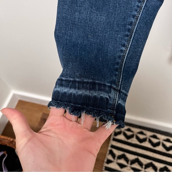 Spanx Distressed Skinny Jeans Blue Raw Hem 20203Q Size 6-8/Medium Petite - Picture 8 of 12